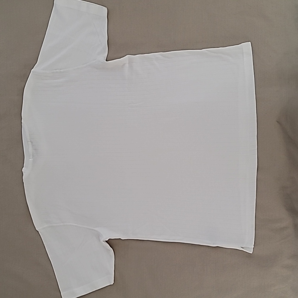 Geoffrey Beene Ribbed White Tee - Picture 9 of 11